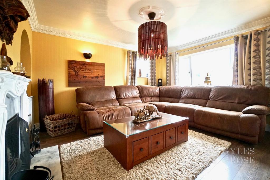 Great Bromley 4 bed detached bungalow for sale £425,000