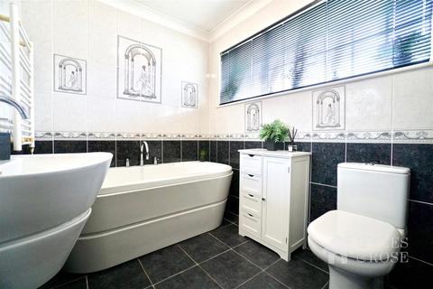 4 bedroom detached bungalow for sale, Great Bromley