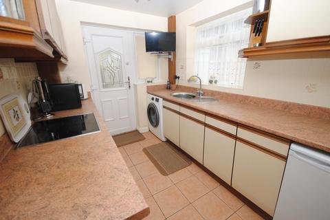 8 Acaster Drive, Garforth, Leeds, LS25 2BQ