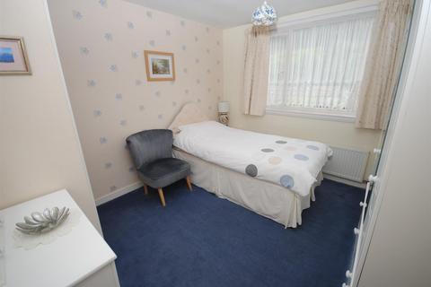 8 Acaster Drive, Garforth, Leeds, LS25 2BQ