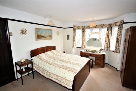 72 Kingsway, Petts Wood, Orpington, BR5 1PT