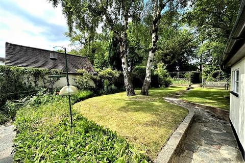 72 Kingsway, Petts Wood, Orpington, BR5 1PT