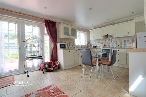 23 Marnham Crescent, Greenford, UB6 9SN