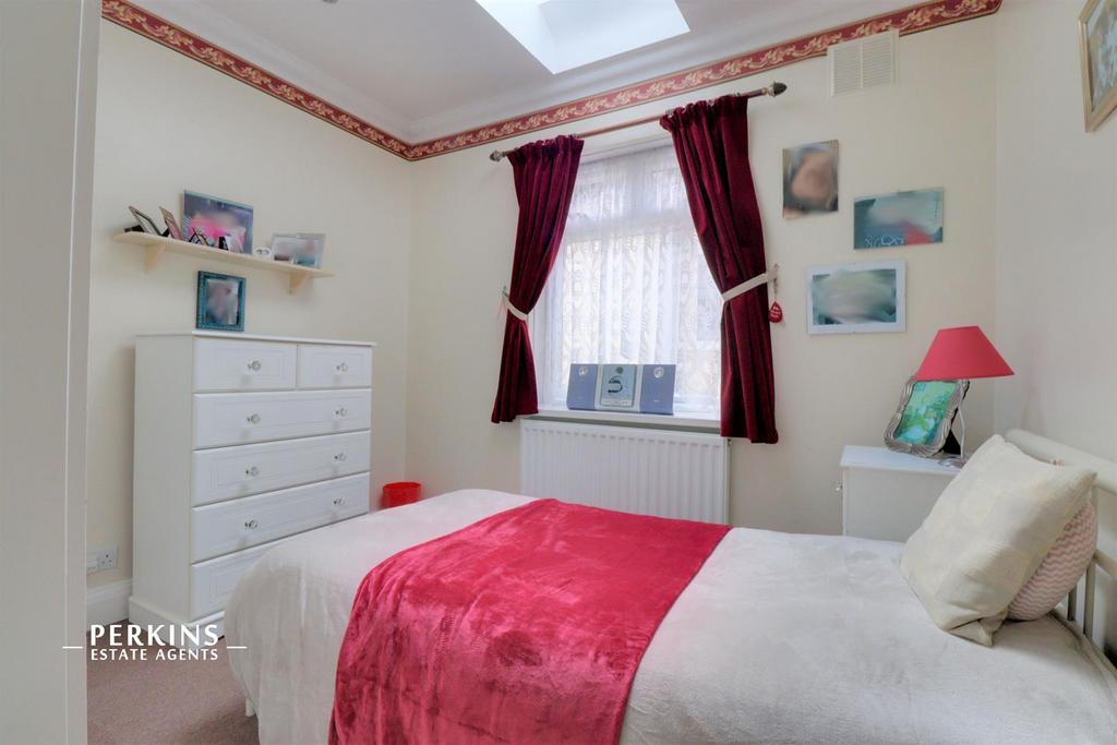 Bed3.jpg