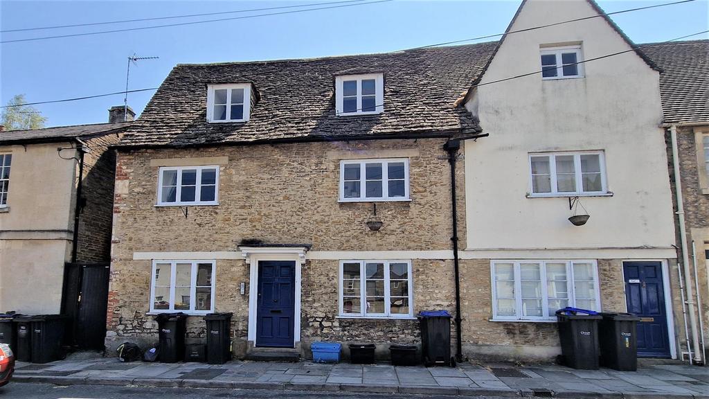 St. Mary Street, Chippenham 2 bed flat for sale £155,000