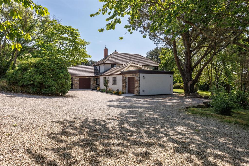 Nr Perranporth North Cornwall 5 bed detached house for sale £1,150,000