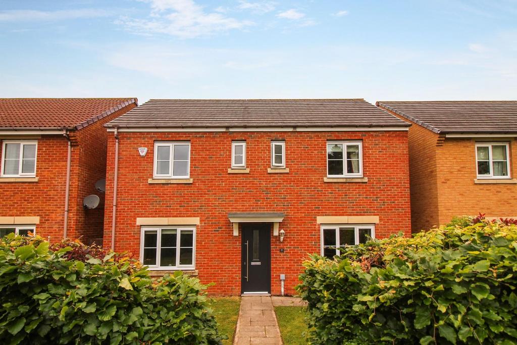 Acorn Lane, Shiremoor, Newcastle Upon... 4 bed detached house £285,000
