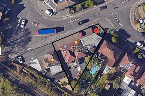 Mixed use for sale - Coles Avenue, Poole BH15
