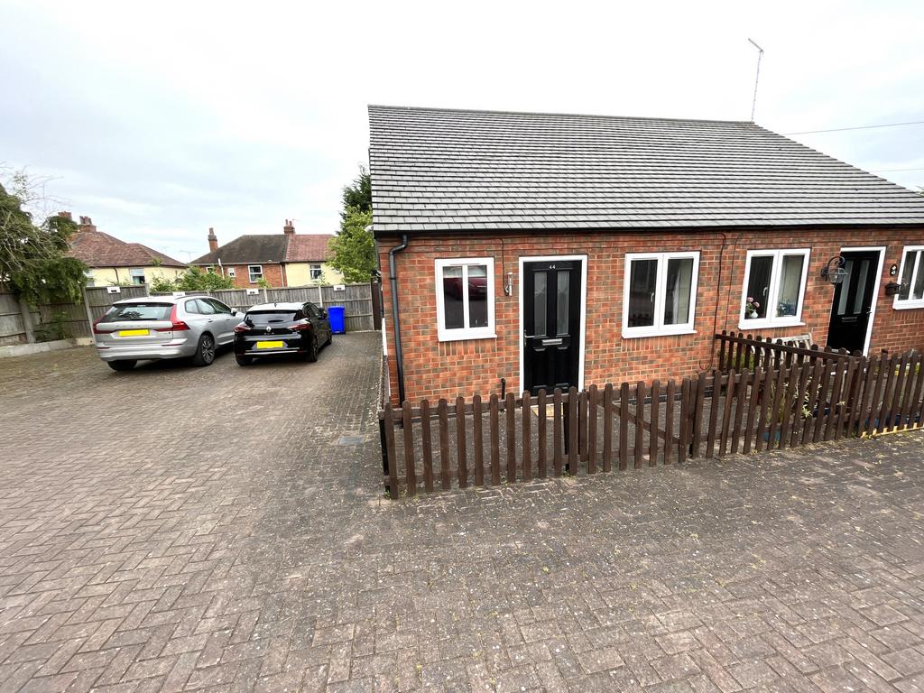 Nelson Street, Winshill, BurtononTrent, DE15 1 bed bungalow for sale