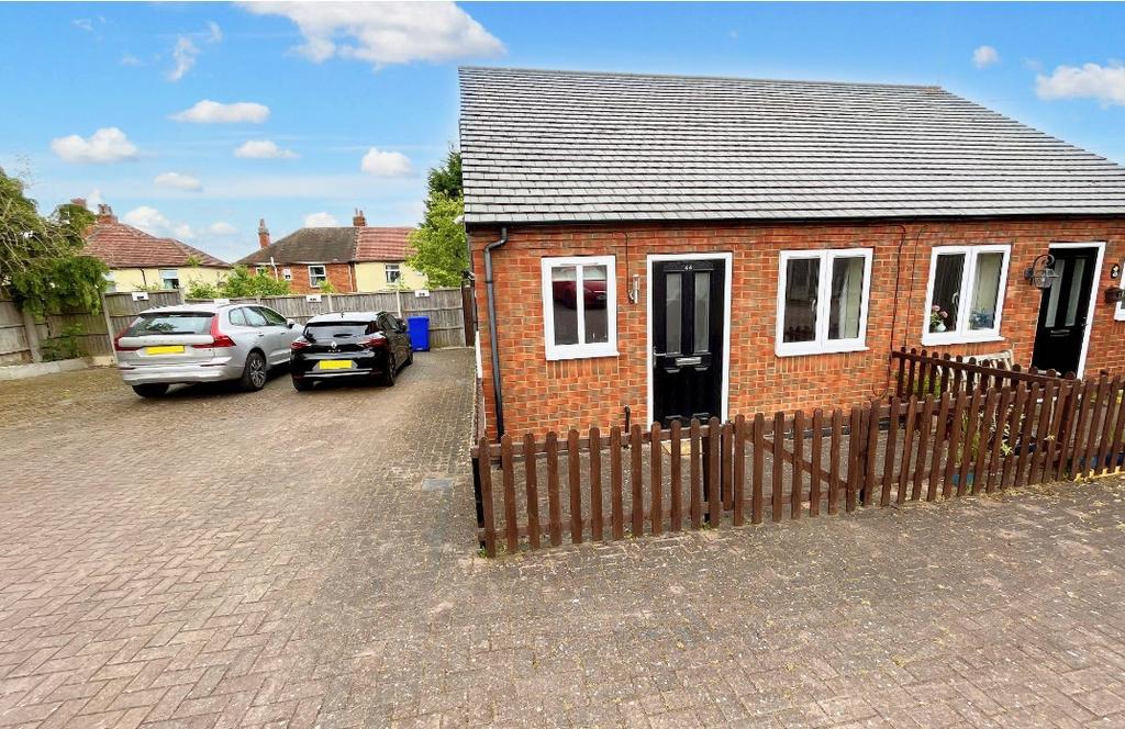 Nelson Street, Winshill, BurtononTrent, DE15 1 bed bungalow for sale