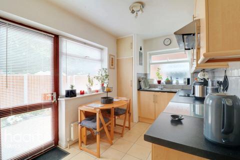 34 Yeading Fork, Hayes, UB4 9DG