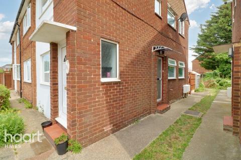 34 Yeading Fork, Hayes, UB4 9DG