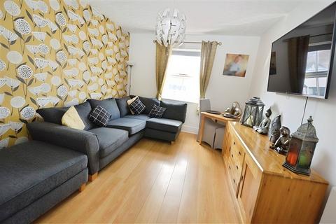 2 bedroom flat for sale, Coventry Road, Hinckley