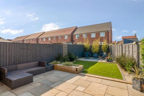 21 Gordon Marshall Close, Witney, OX29 7AT