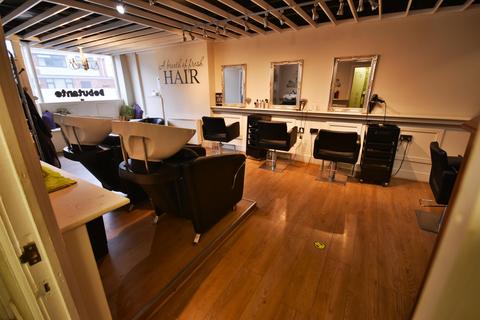 Hairdresser and barber shop for sale, Heol Maelor, Coedpoeth, LL11