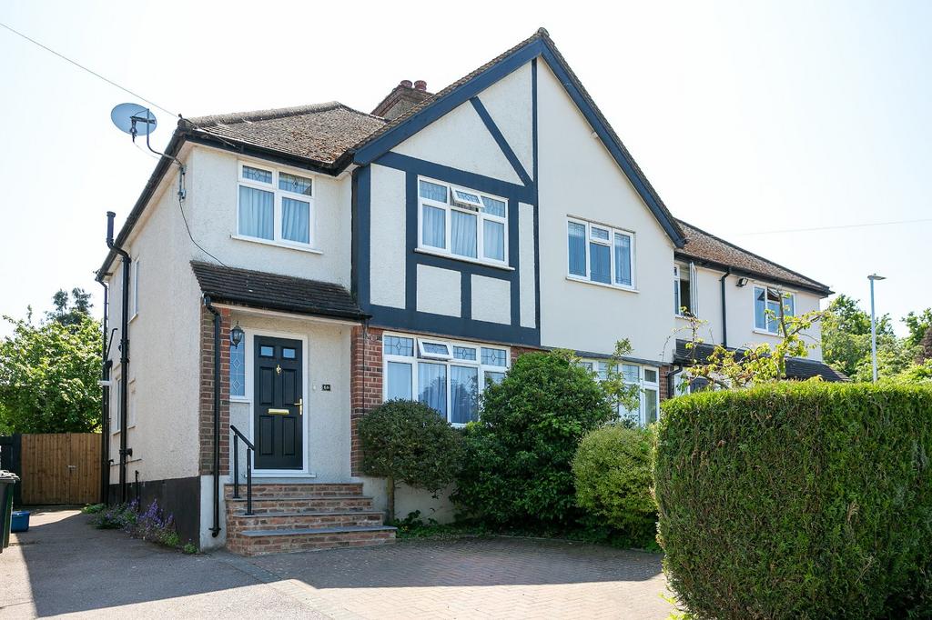 Wayside Avenue, Bushey, Hertfordshire, WD23 3 bed semidetached house