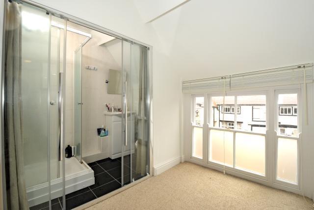 Double Bedroom with En-Suite