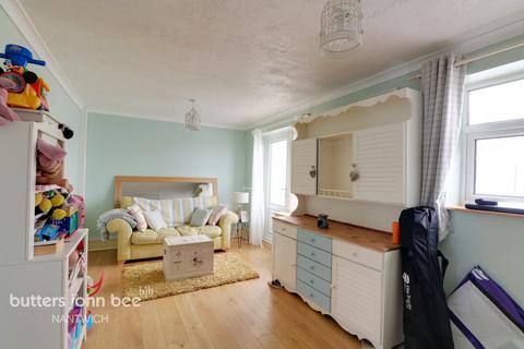 3 bedroom semi-detached house for sale, Cherrington Road, Nantwich
