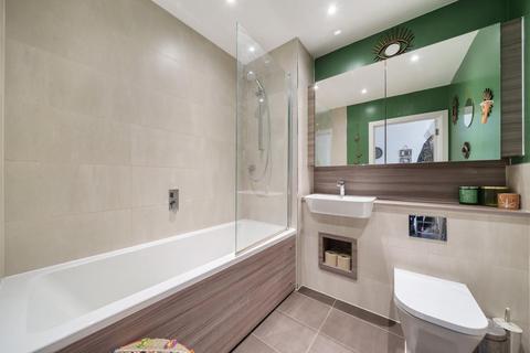 1 Whelan Road, Acton, London, W3 8UG