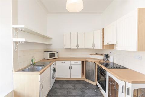 2 bedroom flat to rent, Portland Street, Edinburgh, EH6