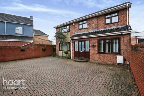 4 bedroom detached house for sale, Elmfield Road, Peterborough