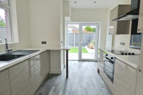 2 bedroom maisonette to rent - b Columbia Road, Bournemouth, Dorset