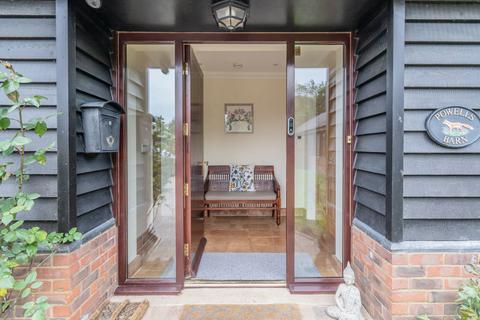 4 bedroom cottage for sale - Powells Barn, Tattenhoe Bare Farm, Milton Keynes MK4