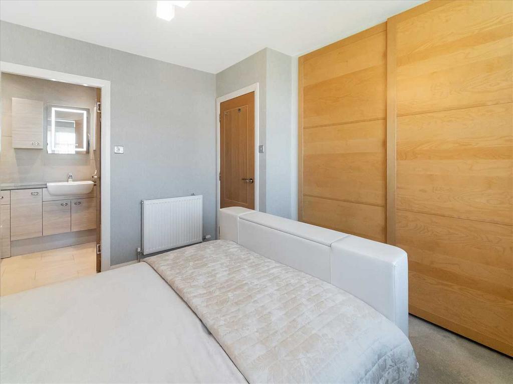 Bedroom One (3)