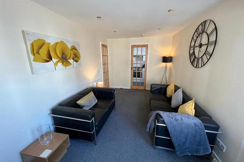 undefined, Nelson Court, Top Floor, AB24