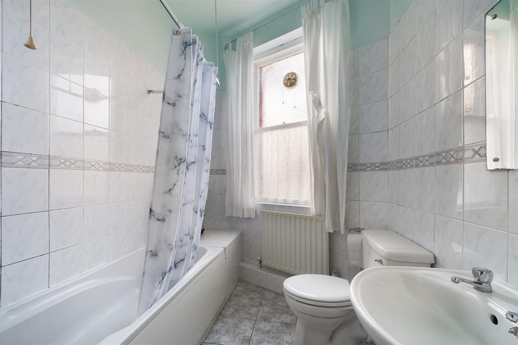 Ground Floor Bathroo