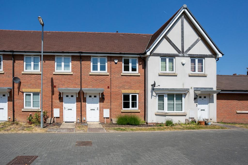 Wright Close, Bushey, Hertfordshire... 3 bed terraced house £500,000