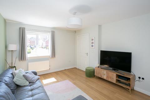 24 Wright Close, Bushey, WD23 2FH