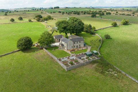 7 bedroom detached house for sale, Private set of three properties, in 2.47 acres, nr Matlock & Bakewell