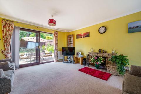 11 Brickfields Close, Lychpit, Basingstoke, RG24 8UX