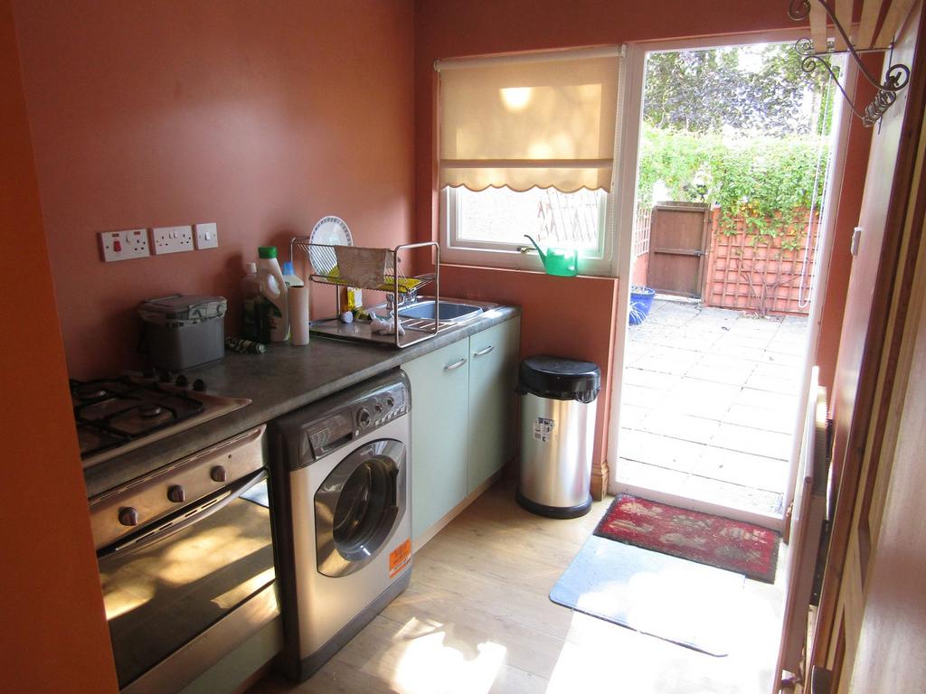 Kitchen/Dining Area