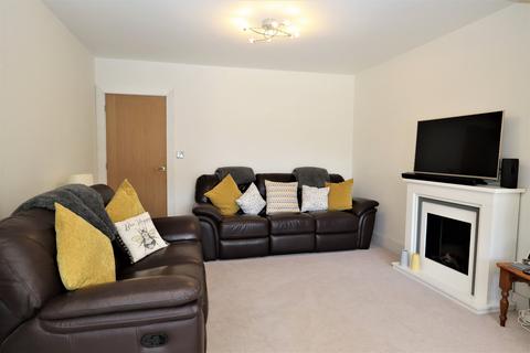 17 Apsley Crescent, Poole, BH17 7LX