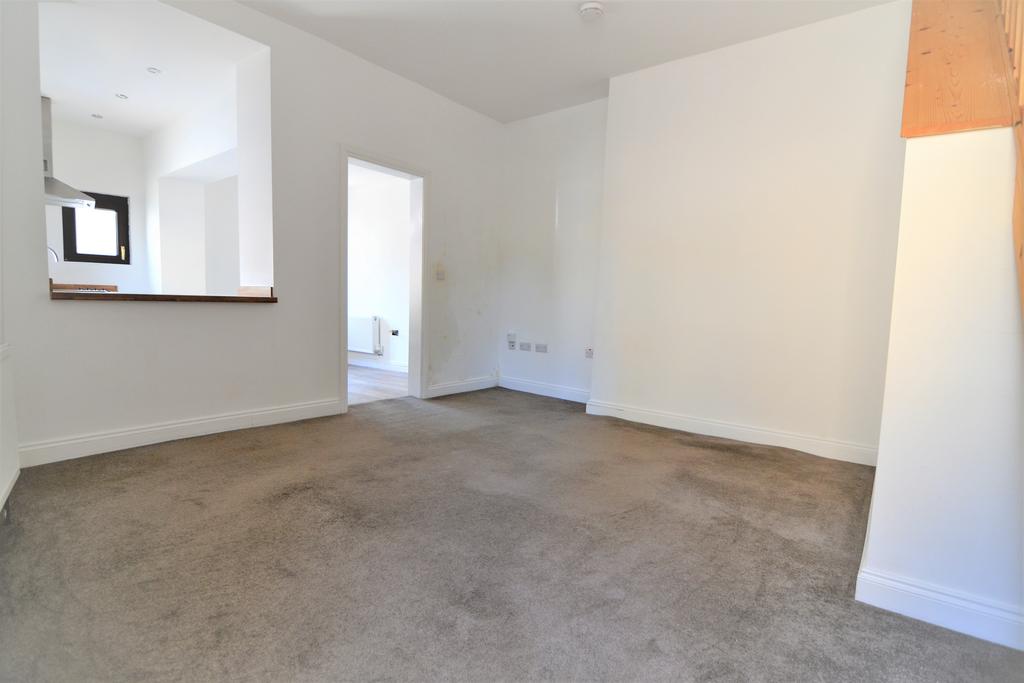 New Road, Earby BB18 1 bed apartment to rent £450 pcm (£104 pw)
