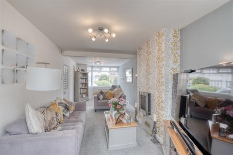151 Castle Lane, Solihull, B92 8RW