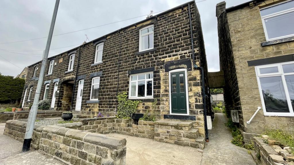 Halifax Road, Thurgoland, Sheffield, S35 3 bed end of terrace house for