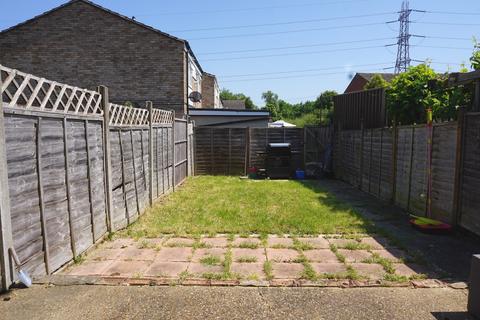 21 Angus Close, Chessington, KT9 2BW