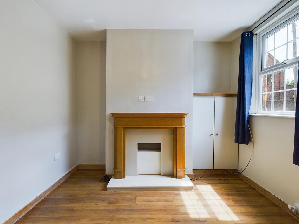 Hants Lane, Ormskirk, Lancashire, L39 1PX 2 bed terraced house £750