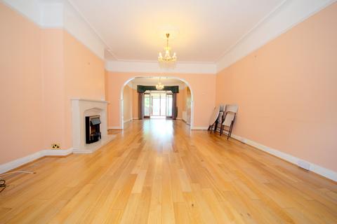 6 bedroom semi-detached house to rent, Queen Elizabeth's Drive, Southgate N14