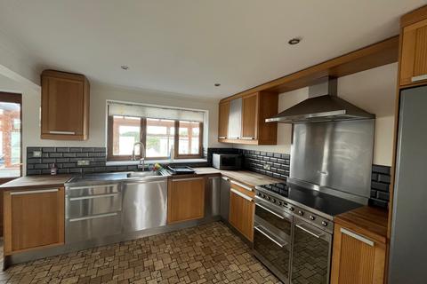 5 bedroom detached house to rent, Felton Common, Felton BS40