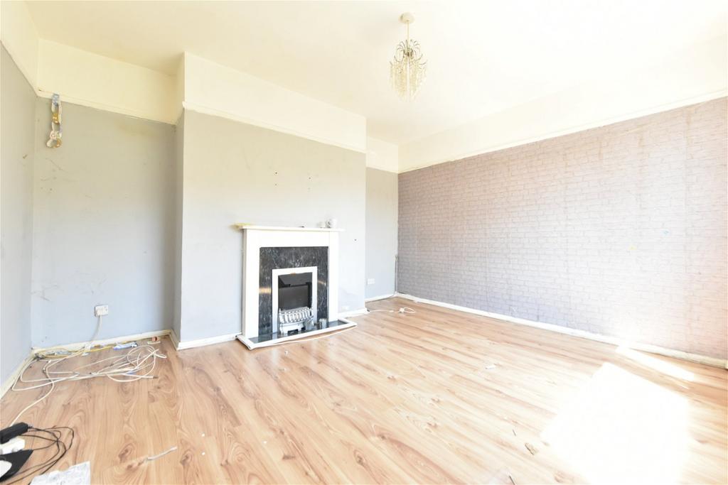 Sephton Drive, Ormskirk, Lancashire 3 bed terraced house for sale £