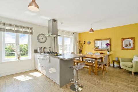 1 Kings View Close, Ratho, Newbridge, EH28 8AH