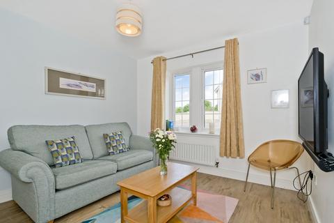 1 Kings View Close, Ratho, Newbridge, EH28 8AH