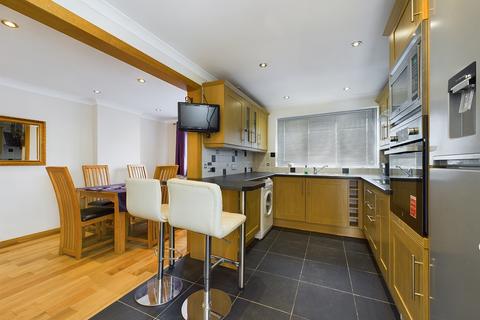 3 bedroom semi-detached house to rent, Highmead Avenue, Newton, Swansea, SA3