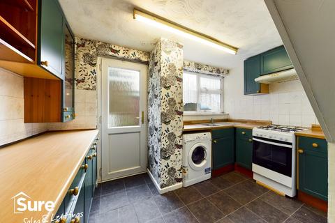 3 bedroom semi-detached house for sale, Wharfedale, Hemel Hempstead, Hertfordshire, HP2 5TQ