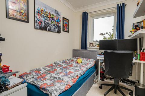 20 Campion Close, Denham, Uxbridge, UB9 5BX