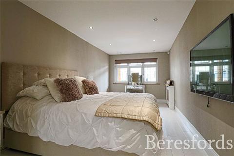 47 Purbeck Road, Hornchurch, RM11 1LX